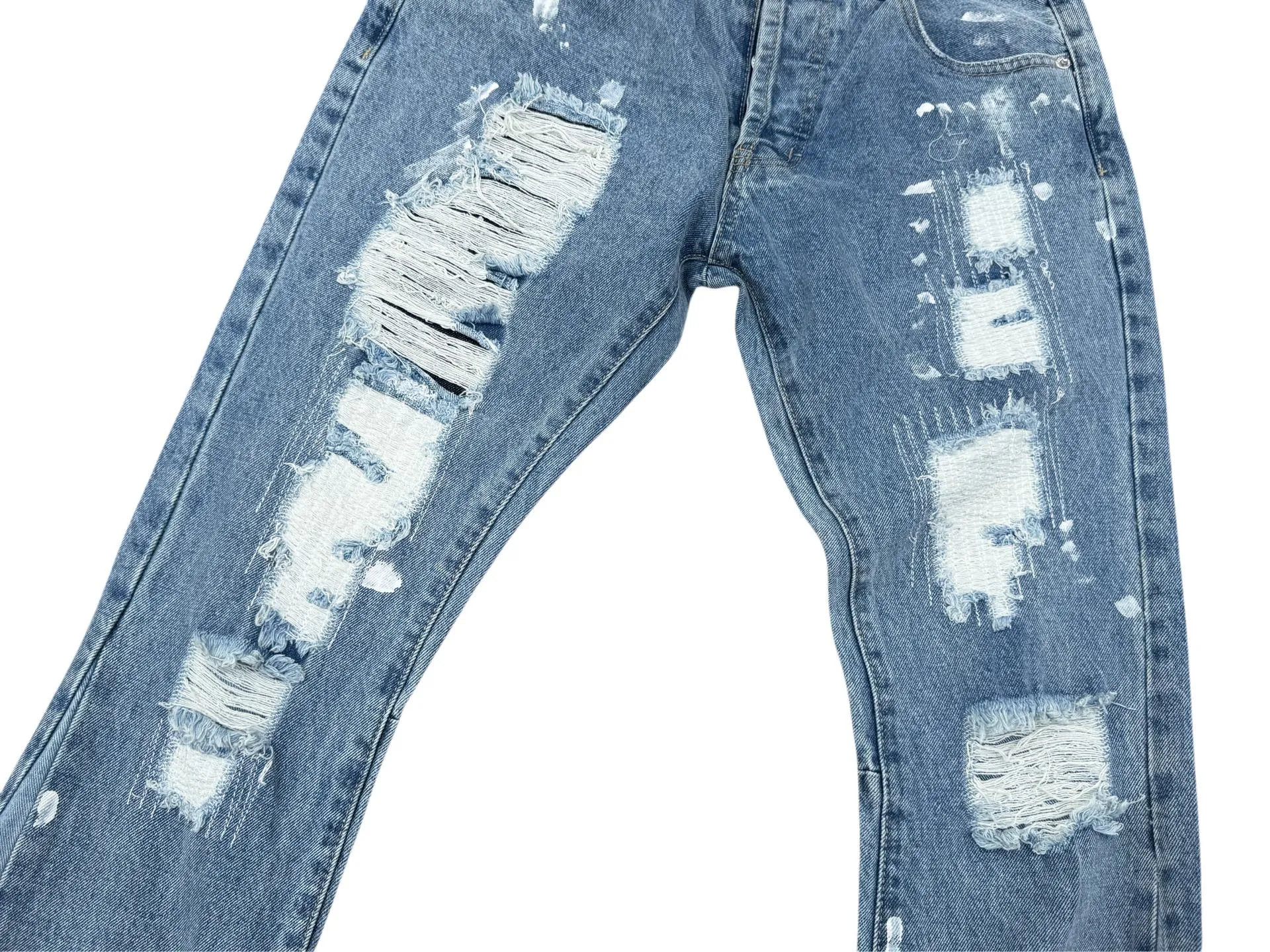 P250💰G70 GALLERY DEPT. Denim bell-bottoms with holes and random threads connected to washed and distressed spliced ​​jeans. GALLERY is attracted by these bell-bottoms. Whether it is a reset of Carhartt or Levis, it has created a strong brand style. Since these pants are modified from rare vintage, the production capacity is limited. Therefore, after many icons wore them, these pants were once hard to find. Later, perhaps due to the improvement of GD's business in the past two years and the expansion of production lines, the brand itself lowered the price, so I can't wait any longer for these pants this year and will definitely buy them. During the process of the denim washing plant, the owner of the washing plant helped introduce a boss who had worked for Levi's foundry and started his own business. This also paved the way for the following styles. Therefore, Levi's remodeled single product for the base plate is really familiar. Whether it is the fabrics supplied or the lathes used in production, there is nothing to choose from. -Color: blue -Size: S-XXL (corresponding to 28-36)